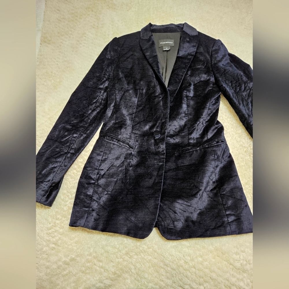Elegant Black Women's Blazer